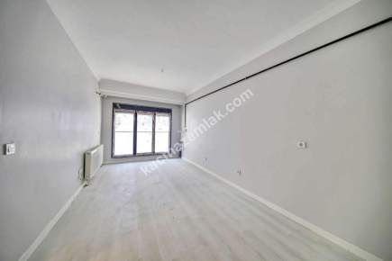 Altıntepe'de Sokağa Cepheli Sıfır 2+1 Kiralık Daire 4