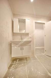 Altıntepe'de Sokağa Cepheli Sıfır 2+1 Kiralık Daire 14