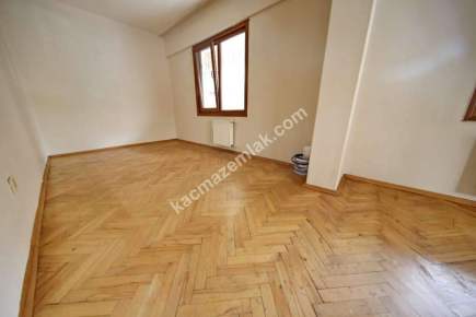 Altıntepe'de Kullanışlı Metrekareli 2+1 Kiralık Daire. 5