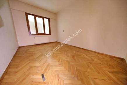 Altıntepe'de Kullanışlı Metrekareli 2+1 Kiralık Daire. 9