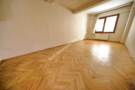 Altıntepe'de Kullanışlı Metrekareli 2+1 Kiralık Daire. 10