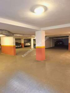 Altıntepe Minibüs Yolunda Bahçe Teras Kullanımlı 2+1 14