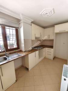 Altıntepe Minibüs Yolunda Bahçe Teras Kullanımlı 2+1 2