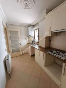 Altıntepe Minibüs Yolunda Bahçe Teras Kullanımlı 2+1 1