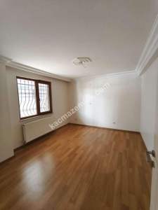 Altıntepe Minibüs Yolunda Bahçe Teras Kullanımlı 2+1 7