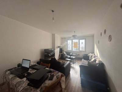 Maltepe Aydınevlerdemetronun Dibinde Sitede Kiralık 2+1 3