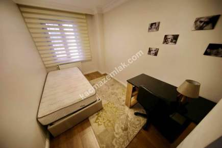 Maltepe Bağlarbaşı'nda Minibüs Yoluna 4.Binada 1+1 14