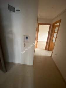 İdealtepede 6 Yıllık Genç Binada Ebeveynli 2+1 23