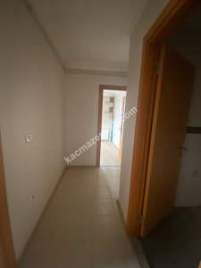 İdealtepede 6 Yıllık Genç Binada Ebeveynli 2+1 22