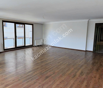 Sahilpark Konakları Ön Cephe Özel Otoparklı 5+1 21