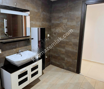 Sahilpark Konakları Ön Cephe Özel Otoparklı 5+1 31