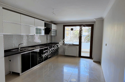 Sahilpark Konakları Ön Cephe Özel Otoparklı 5+1 2