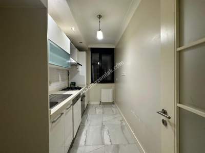 İdealtepe Koru'da Genç Yapıda Ayrı Mutfak Geniş 2+1 3