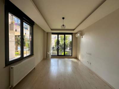 İdealtepe Koru'da Genç Yapıda Ayrı Mutfak Geniş 2+1 6