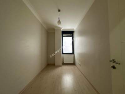 İdealtepe Koru'da Genç Yapıda Ayrı Mutfak Geniş 2+1 10