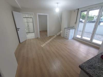 Küçükyalıda Yeni Binada Bahçe Teras Kullanımlı 1+1 18