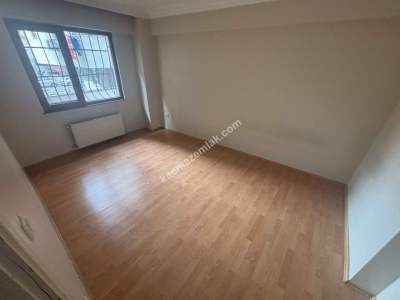 Küçükyalıda Yeni Binada 2+1 Bahçe Kullanımlı Daire 9