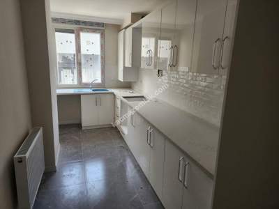 Çınar'da Metroya Yakın Yeni Binada Kiralık 3+1 2