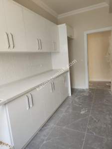 Çınar'da Metroya Yakın Yeni Binada Kiralık 2+1 2