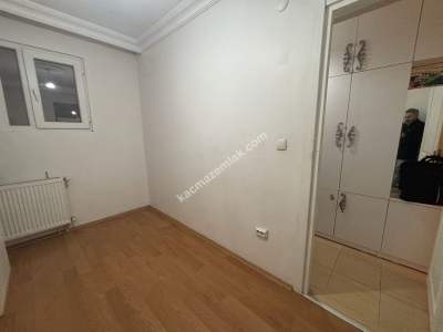 Maltepe Zümrütevler'de Oldukça Kullanışlı Kiralık 2+1 10