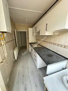 Pendik Yenişehir De İçi Yenilenmiş 2+1 Kiralık Daire.. 8