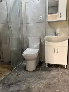 Pendik Yenişehir De İçi Yenilenmiş 2+1 Kiralık Daire.. 13