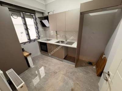 Acıbademde Sıfır Binada Kapalı Mutfaklı Kiralık 1+1 12