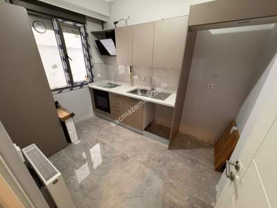 Acıbademde Sıfır Binada Kapalı Mutfaklı Kiralık 1+1 11
