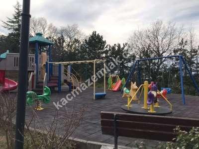 Çamlıca Konaklarında, 4+1 Kiralık Daire 28