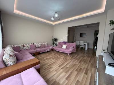 Nuhkuyusu Caddesinde, Kombili, İçi Masrafsız Bakımlı2+1 22