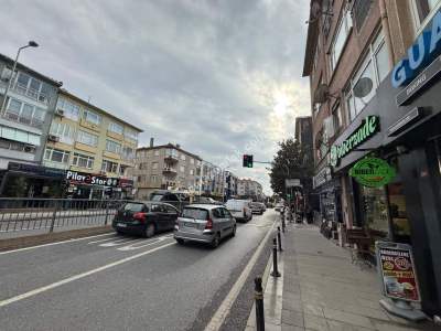 Nuhkuyusu Caddesinde, Kombili, İçi Masrafsız Bakımlı2+1 3