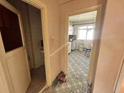 Ünalan Mah 2.Kat 85 M2 Balkonlu Mutfak Yenilenmiş Daire 10