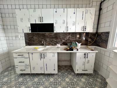 Ünalan Mah 2.Kat 85 M2 Balkonlu Mutfak Yenilenmiş Daire 13