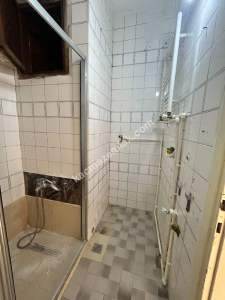 Ünalan Mah 2.Kat 85 M2 Balkonlu Mutfak Yenilenmiş Daire 32