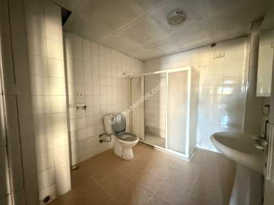 Yavuztürk İlkokulun Karşısında İçi Temiz 2+1 Kiralık 14