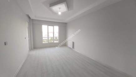 Kayseri Develi Mehmetakifersoy Mah Kiralık Daire 4