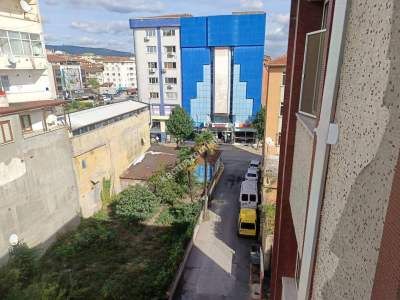 Kaçmaz Emlaktan Derince Merkezde Kiralık 3+1 Daire 3