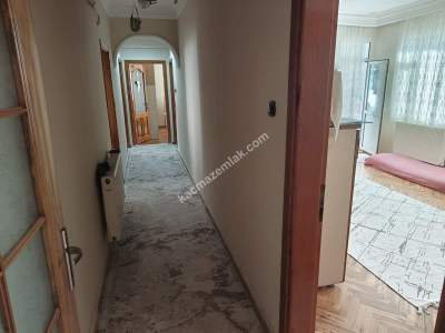 Kaçmaz Emlaktan Derince Merkezde Kiralık 3+1 Daire 16