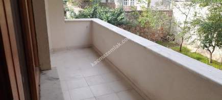 Kaçmaz Emlaktan Derince Sırrıpaşada Kiralık 3+1 Daire 4