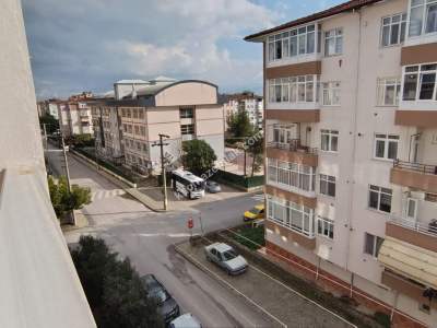 Kaçmaz Emlaktan Derince Yenikentte Kiralık 3+1 Daire 1