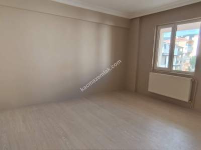 Kaçmaz Emlaktan Derince Yenikentte Kiralık 3+1 Daire 10