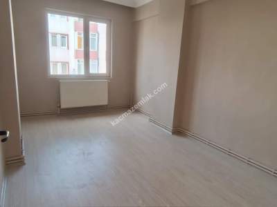 Kaçmaz Emlaktan Derince Yenikentte Kiralık 3+1 Daire 8