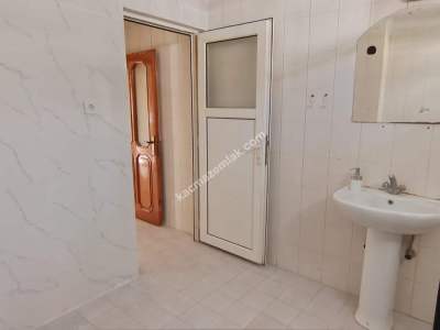 Kaçmaz Emlaktan Derince Yenikentte Kiralık 3+1 Daire 4