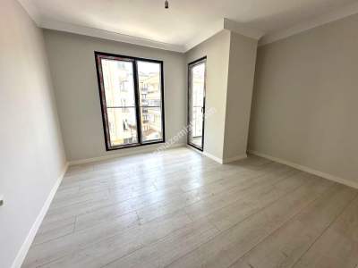 Millet Cad Yakını Sıfır 3+1 Çift Balkonlu Ebevyn Banyo 18