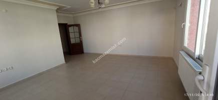 Mersin Yenişehir Palmiye Mh Kiralık 3+1 Doğalgaz Kombil 4