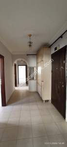 Mersin Yenişehir Palmiye Mh Kiralık 3+1 Doğalgaz Kombil