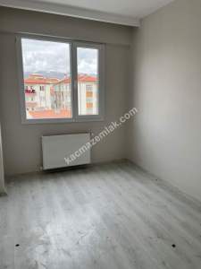 Niğde İnönü Mah.kiralik 3+1 Daire 12