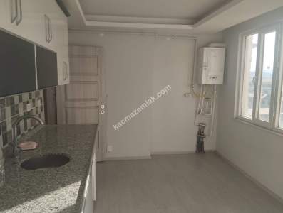 Siirt Bahçelievler Polis Amca Yanı Kiralık 1+1 Daire 15