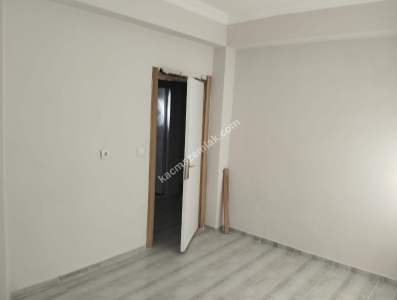 Siirt Gençlik Merkezi Yanı Kiralık 3+1 Daire 19