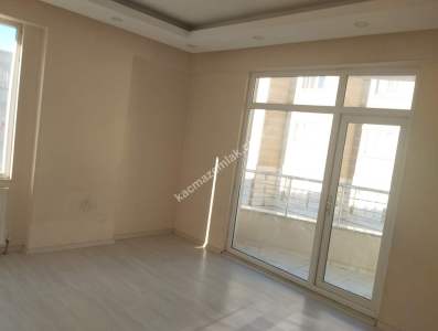 Siirt Araştırma Hastanesi Civarında Kiralık 2+1 Daire 3